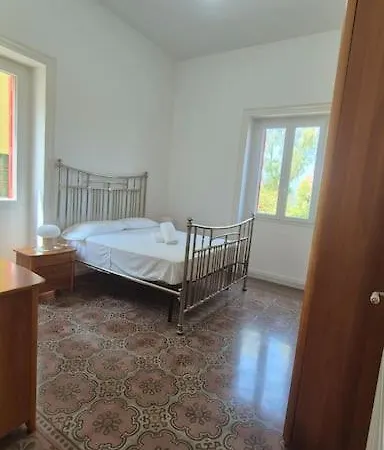 Incefalu Apartament *